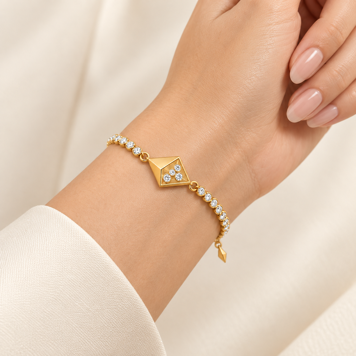 Astraea Diamond River Bracelet