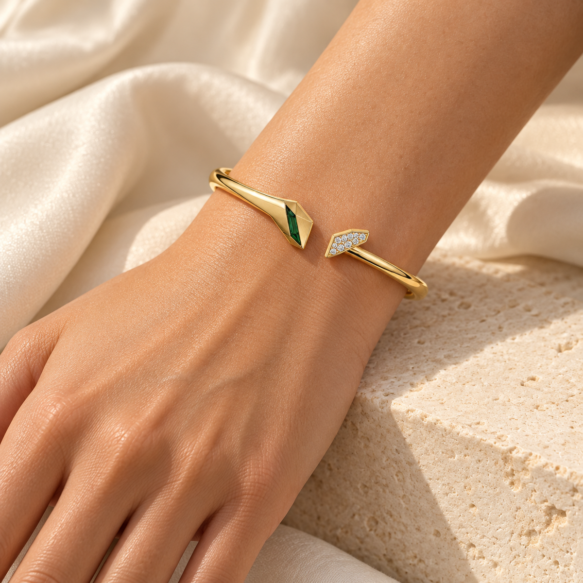 Kismet Twin-Point Bangle
